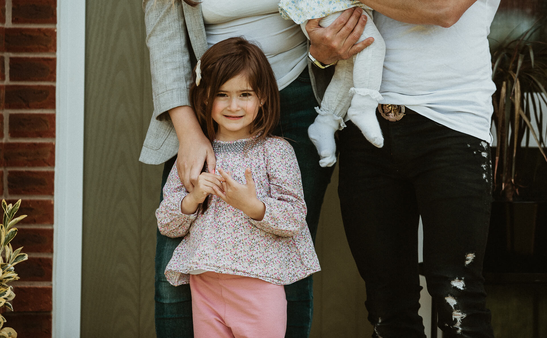 katy-jordan-photography-warrington-doorstep-portraits-17