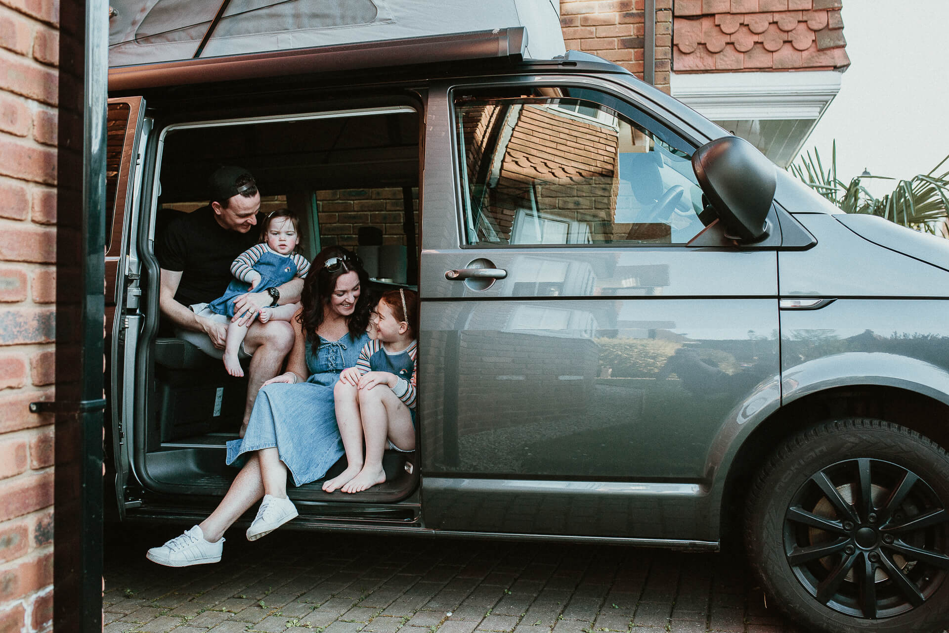 katy-jordan-photography-warrington-doorstep-portraits-2
