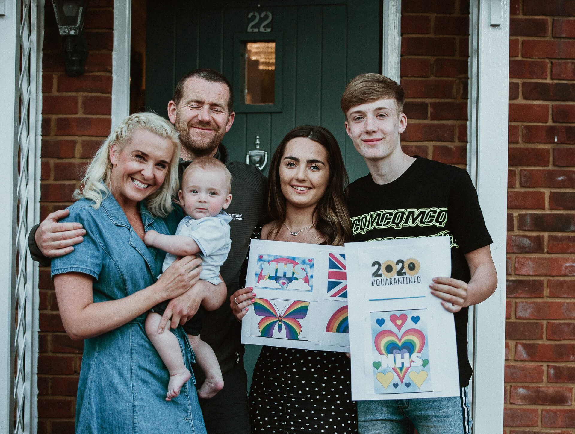 katy-jordan-photography-warrington-doorstep-portraits-7