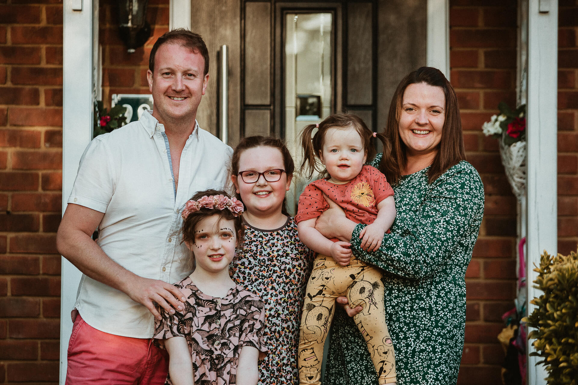 katy-jordan-photography-warrington-doorstep-portraits-9